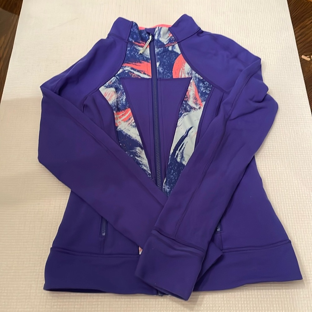 ✨CLEARANCE✨ Ivivia (by lululemon) Define Jacket